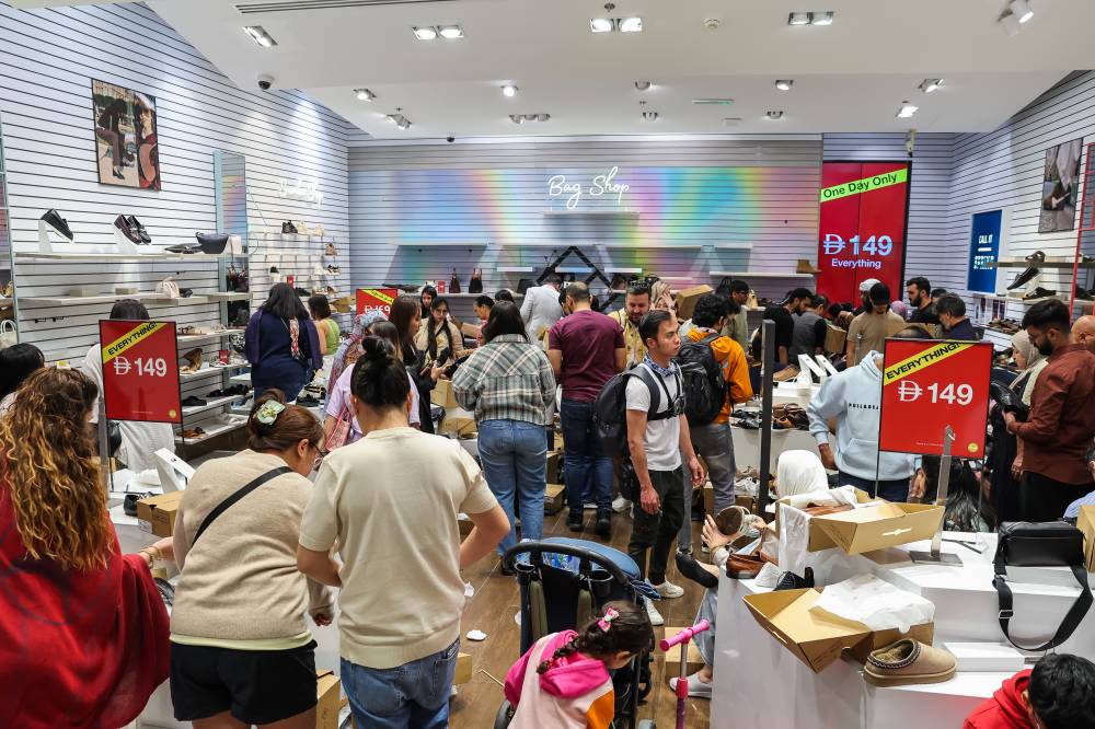 فعاليات مهرجان دبي للتسوق بمول الامارات (( محمد شعلان ))