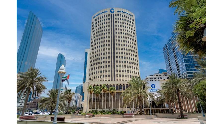 «غرفة أبوظبي» تدعم تنافسية القطاع الخاص عبر «علامة الاستدامة» 