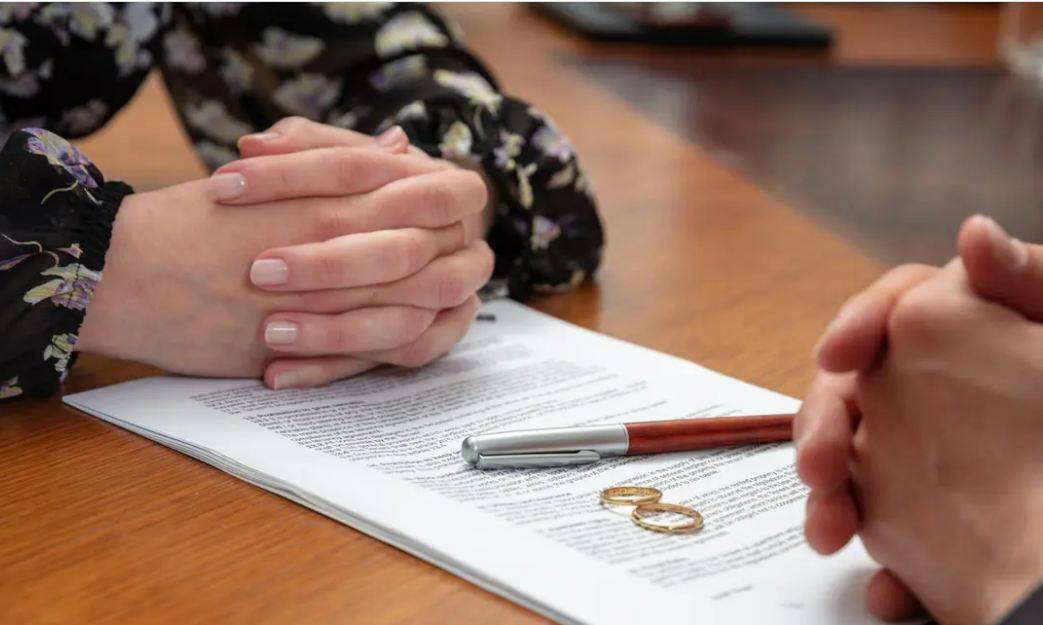 %4.3 من المطلقين في مصر «مخلوعون»