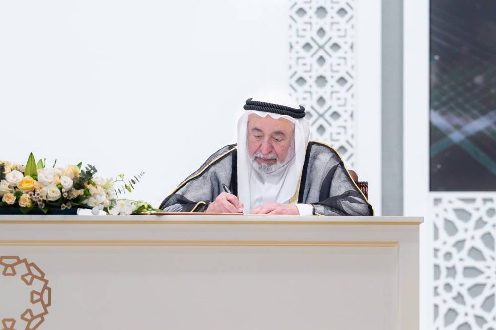 حاكم الشارقة يوجه ببناء مستشفى الجامعة في دبا الحصن