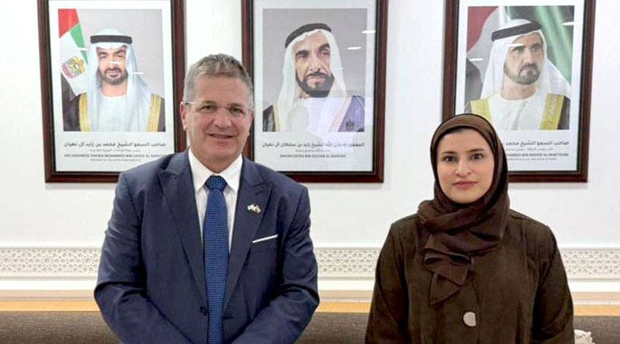 سارة الأميري تبحث تبادل الخبرات التعليمية مع إسرائيل