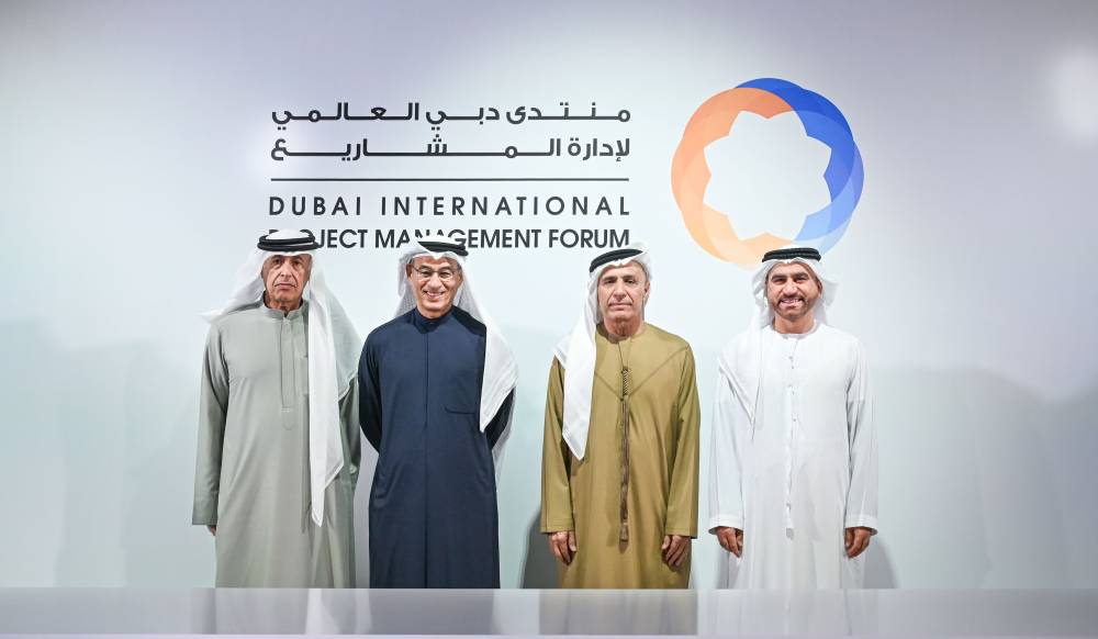 «طرق دبي» و«إعمار» توقعان اتفاقية توسعة محطة «مترو برج خليفة / دبي مول»