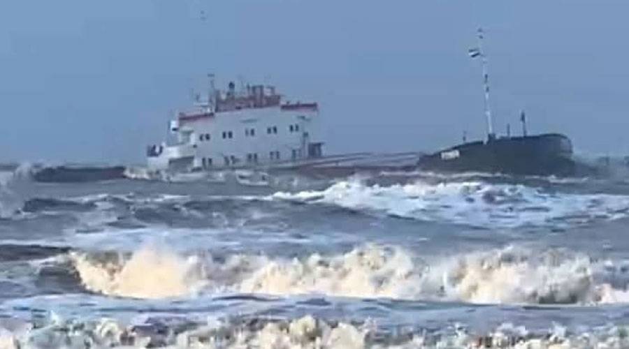 مصير السفينة Fener.. كواليس إنقاذ الطاقم بعد جنوحها أمام شواطئ بورسعيد