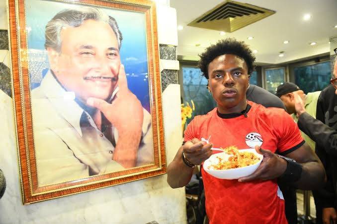 سبيد في مصر..تفاصيل رحلة اليوتيوبر الأمريكي الشهير من الجلباب الأبيض إلى الكشري