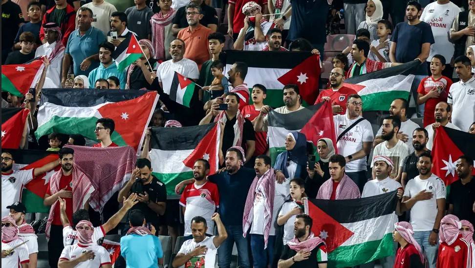 لقطة غريبة تصدم جماهير الأردن في كأس آسيا تحت 23 عاماً (فيديو)