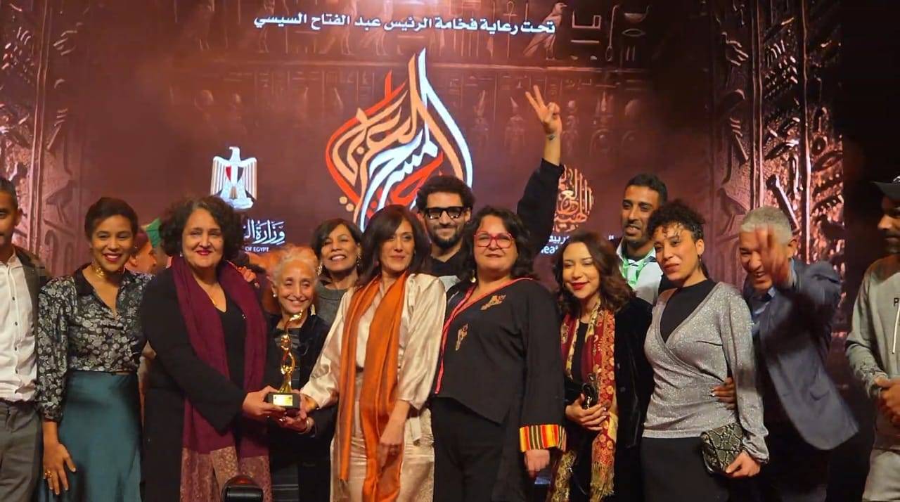 تتويج العرض التونسي «الهاربات» بجائزة مهرجان المسرح العربي