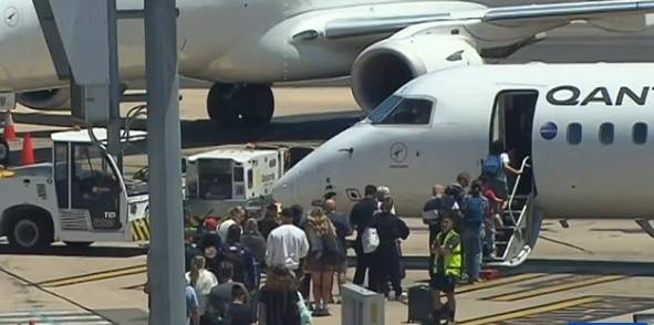 الركاب أثناء الصعود للمرة الثانية