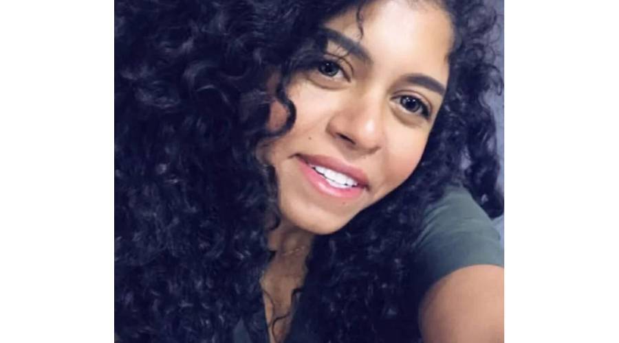 الكورتيزون قتلها.. والدة الستايلست المصرية ريهام عاصم تنفي وفاة ابنتها بسبب «الفيب»