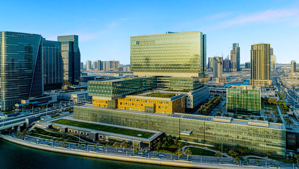 «كليفلاند كلينك أبوظبي» تستعد لتأسيس مركز علاج بالأيونات الثقيلة