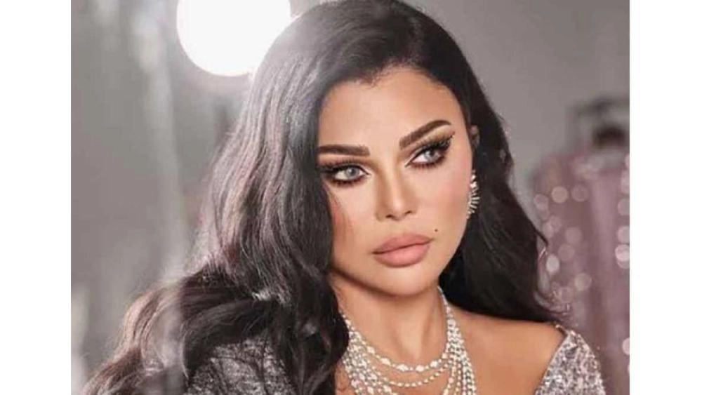 هيفاء وهبي تقاضي طبيباً شهيراً بسبب فيديوهات