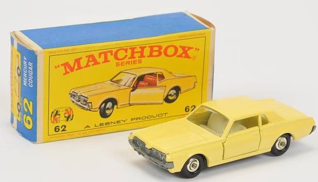 السيارة اللعبة