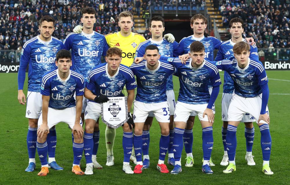 كومو يفوز بسداسية على تورينو ويعتلي المركز الخامس