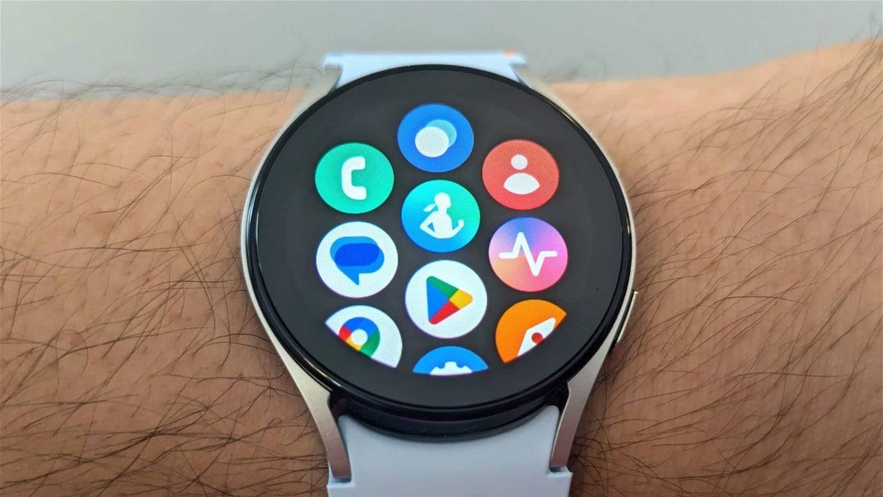 سامسونغ تقرّ بخلل في ساعات غالاكسي