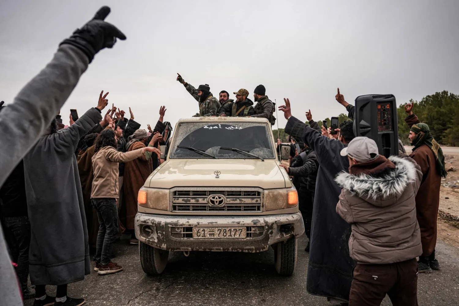 الجيش السوري يعلن فتح ممرين إنسانيين في الحسكة وكوباني