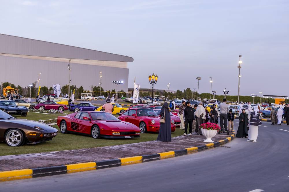 18 ألف زائر لمهرجان الشارقة للسيارات القديمة