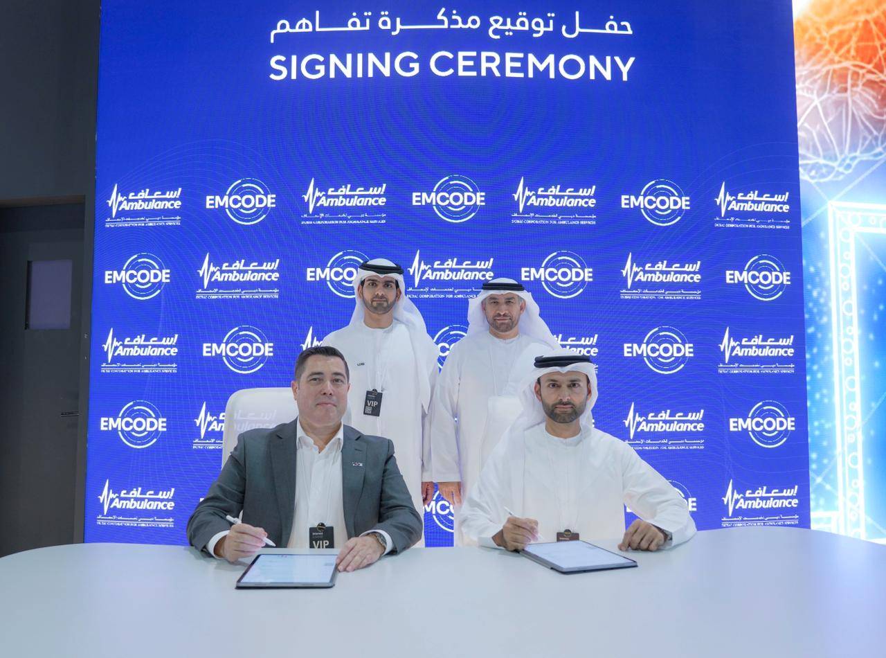 شراكة بين «دبي لخدمات الإسعاف» و«إمكود» لتحسين جاهزية المركبات