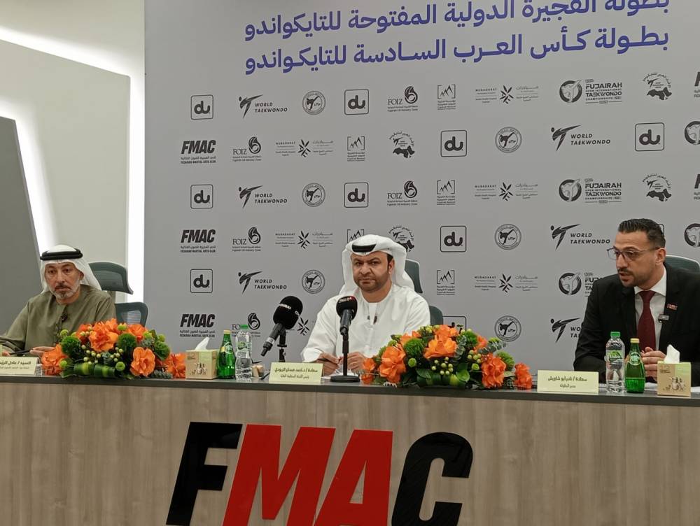   أحمد  الزيودي ونادر أبو شاويش وعادل الريس خلال المؤتمر الصحفي 