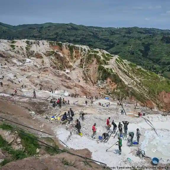 مأساة في روبايا.. مقتل أكثر من 200 شخص في انهيار منجم كولتان شرق الكونغو