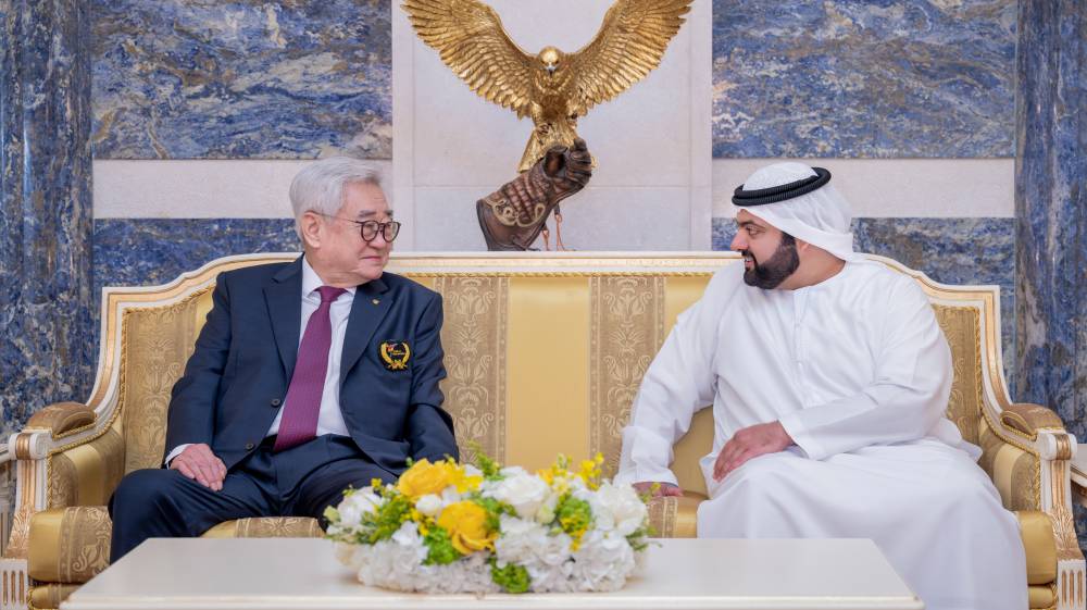 محمد بن حمد خلال استقباله تشوي تشونغ وون