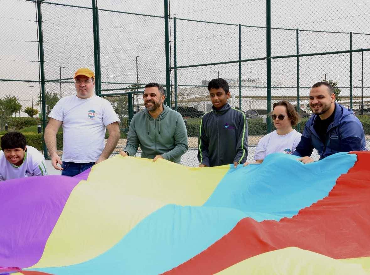 «الشارقة للخدمات الإنسانية» تتبادل الخبرات مع جمعية فرنسية