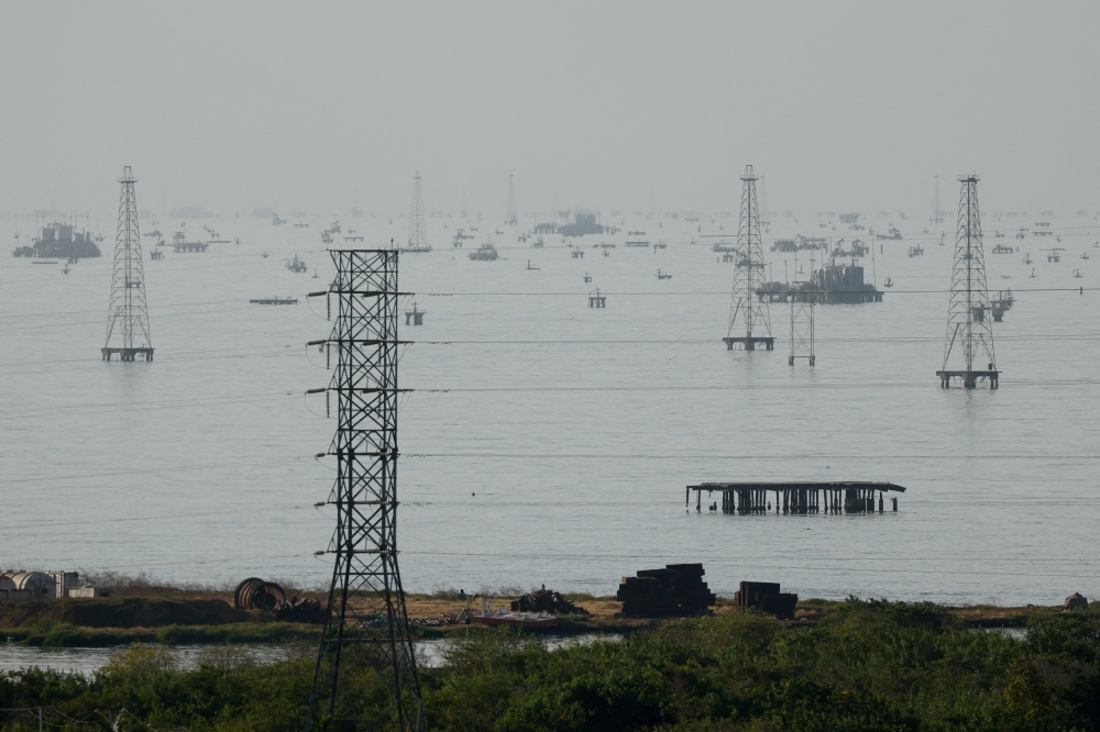 منصات نفطية قبالة شواطئ فنزويلا