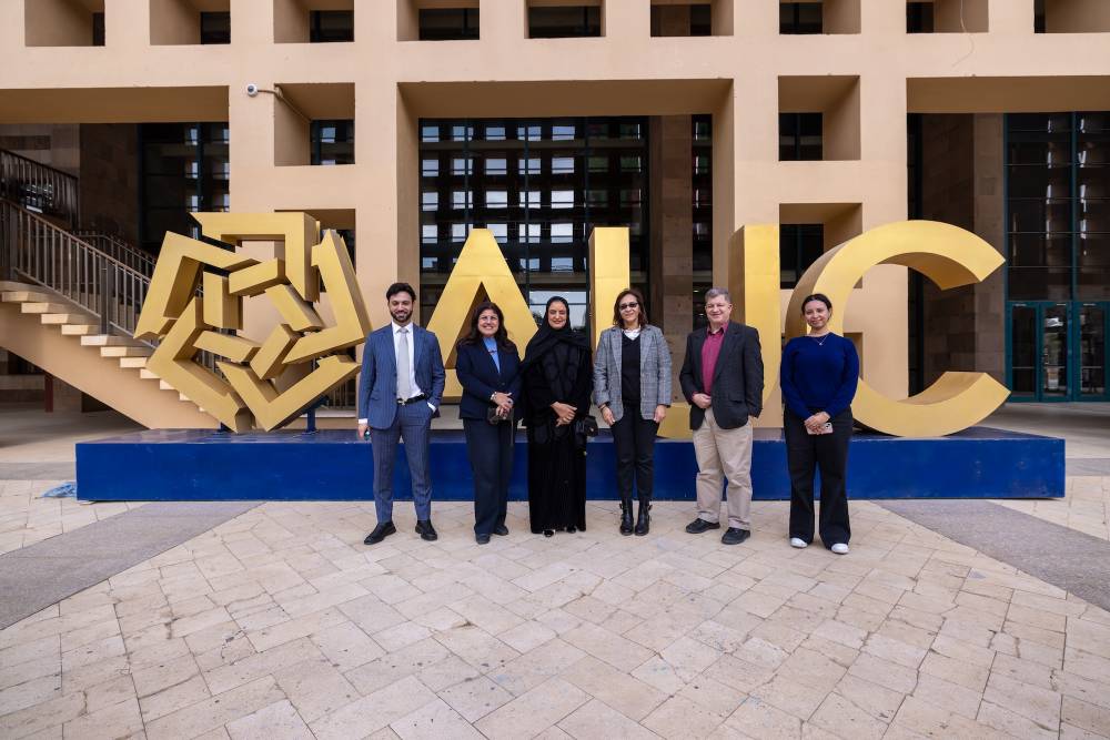 مروة العقروبي خلال زيارة الجامعة الأمريكية في القاهرة