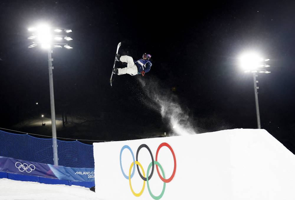 جانب من الاستعداد للألعاب الشتوية