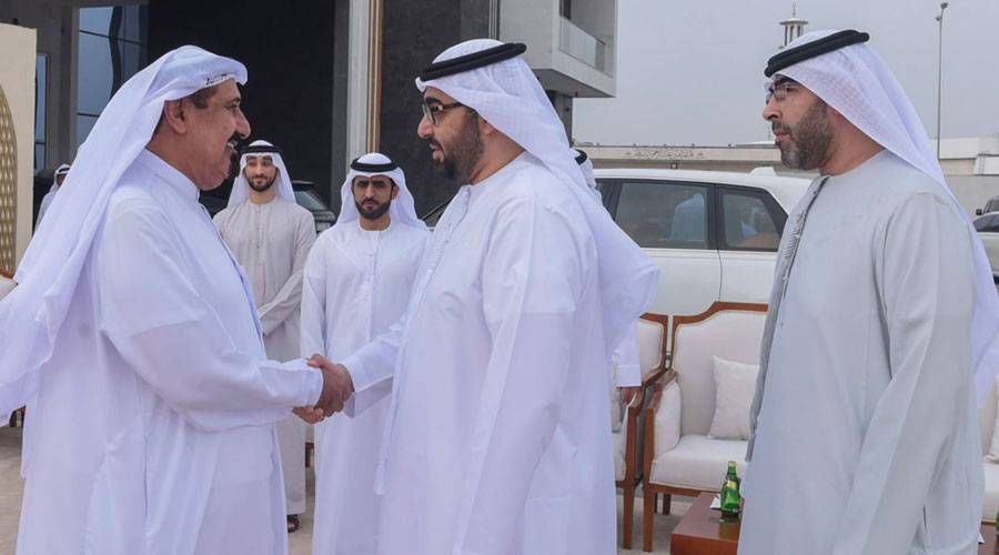 راشد وأحمد بن سعود يحضران عقد قران حميد المعلا