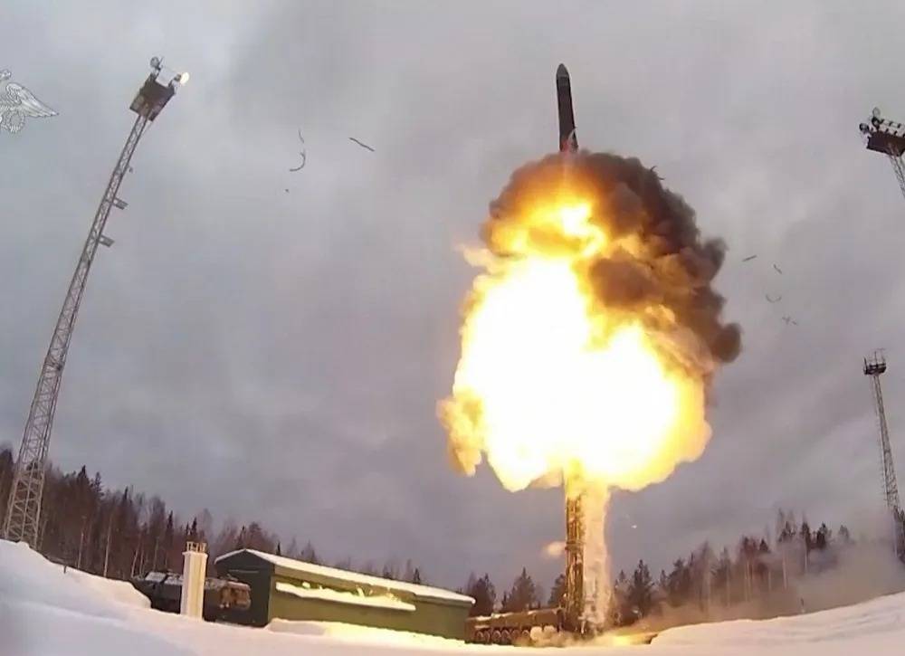 بعد انقضاء «نيو ستارت».. سباق نفوذ يندلع بين القوى النووية