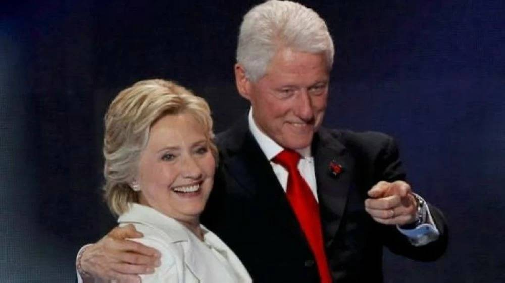 لتبرئة اسميهما.. بيل كلينتون وهيلاري يطالبان باستجواب علنية بشأن علاقتهما بإبستين
