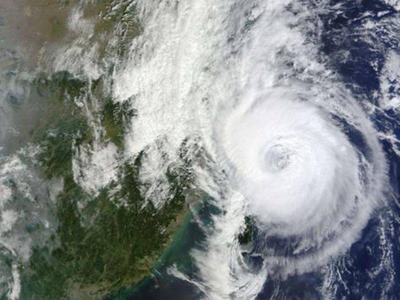 إعصار «ميتشل» يشتد إلى الفئة الثالثة ويغلق موانئ رئيسية بغرب أستراليا