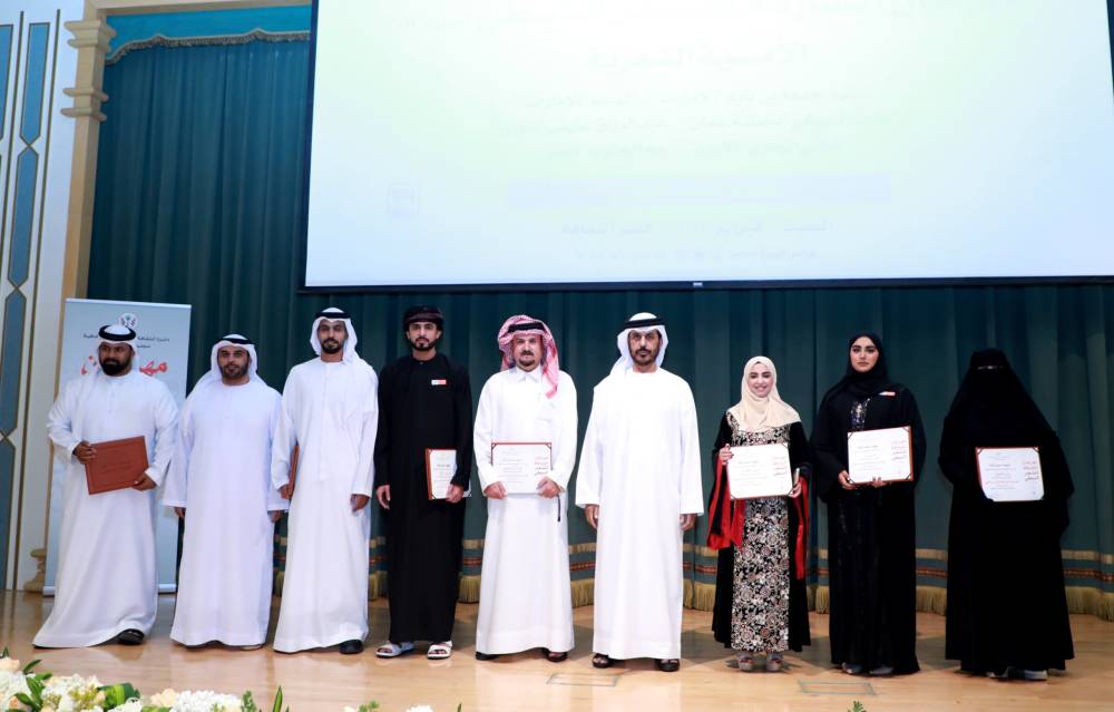 بطي المظلوم مع شعراء الأمسية