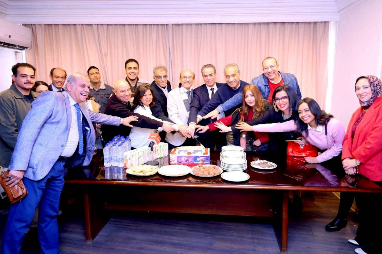 النجم محمد صبحي مع رئيس الهيئة الوطنية وفريق عمل المسلسل