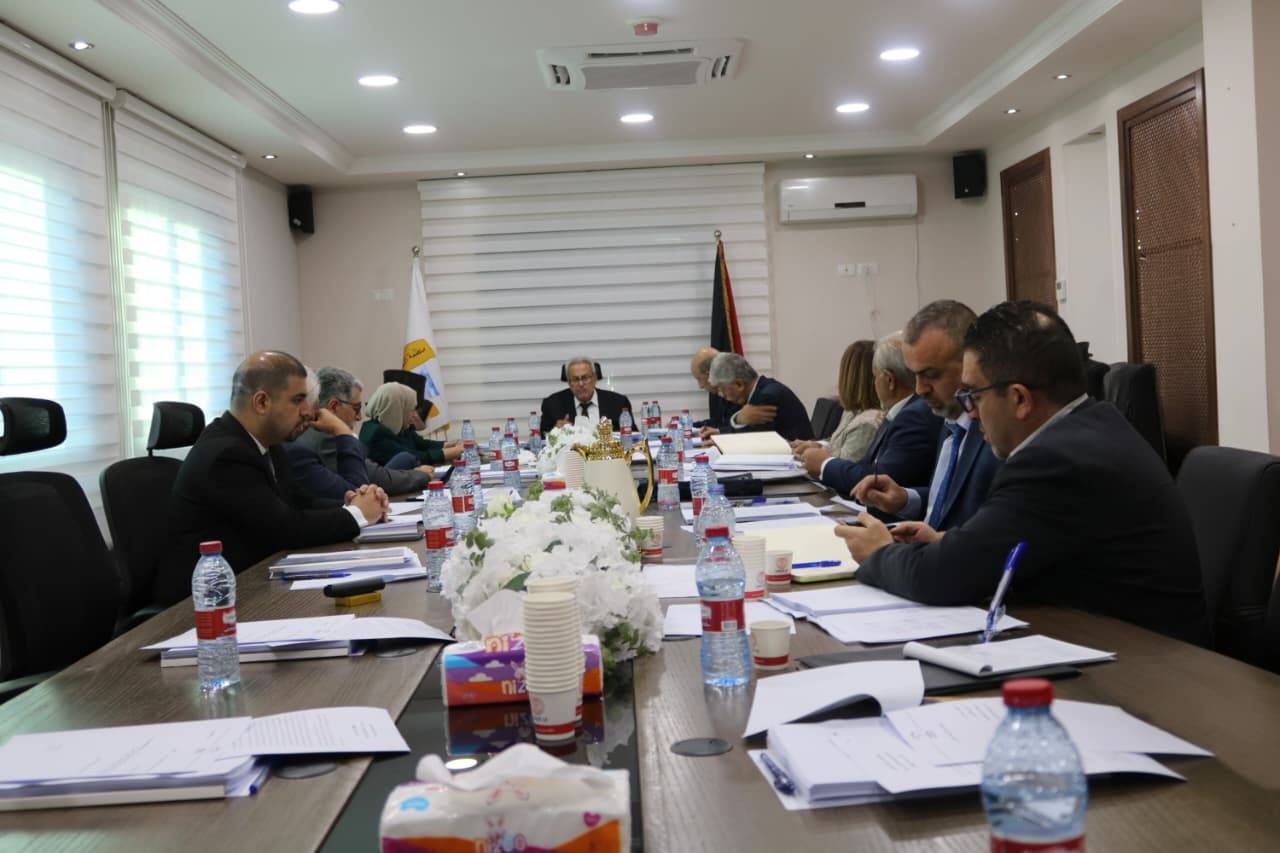 لجنة صياغة دستور فلسطين المؤقت تنجز مهامها