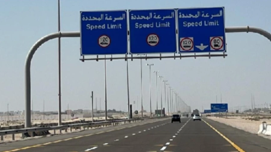 أبوظبي تخفّض السرعات في 3 طرق رئيسية