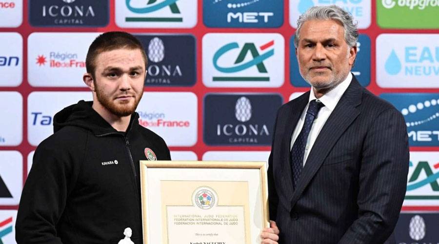 الاتحاد الدولي يكرم لاعب جودو الإمارات