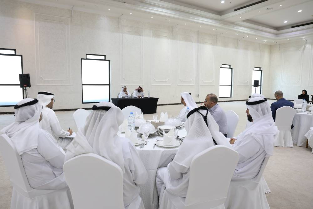 جانب من تنظيم ندوة موظفي تنمية الموارد