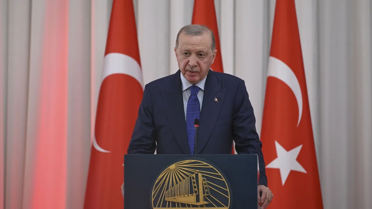 أردوغان: تركيا راضية عن خطوات دمج القوات الكردية في سوريا