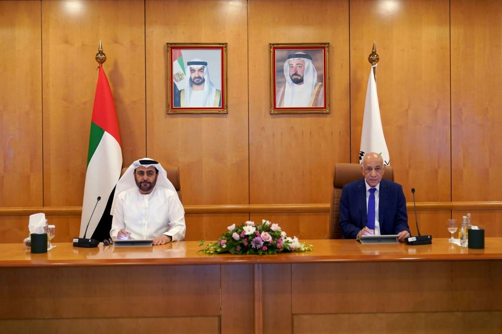 تعاون بين جامعتي الشارقة وحمدان بن محمد الذكية