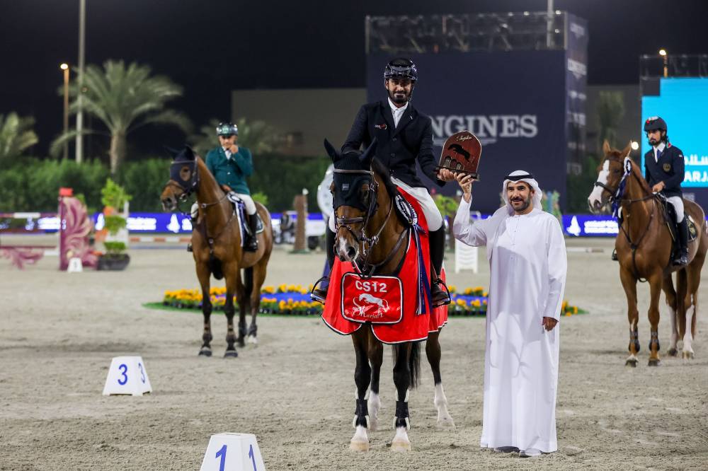 اليحيائي يتوج محمد الهاجري