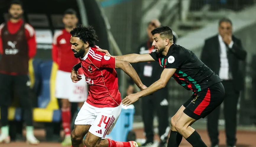 «كاف» يعاقب حسين الشحات.. مصدر من الأهلي يكشف التفاصيل