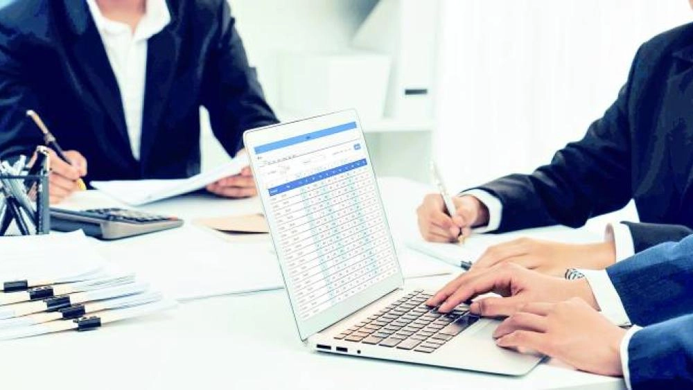 الصغيرة والمتوسطة ركيزة أساسية في مسيرة النمو الاقتصادي لدولة الإمارات