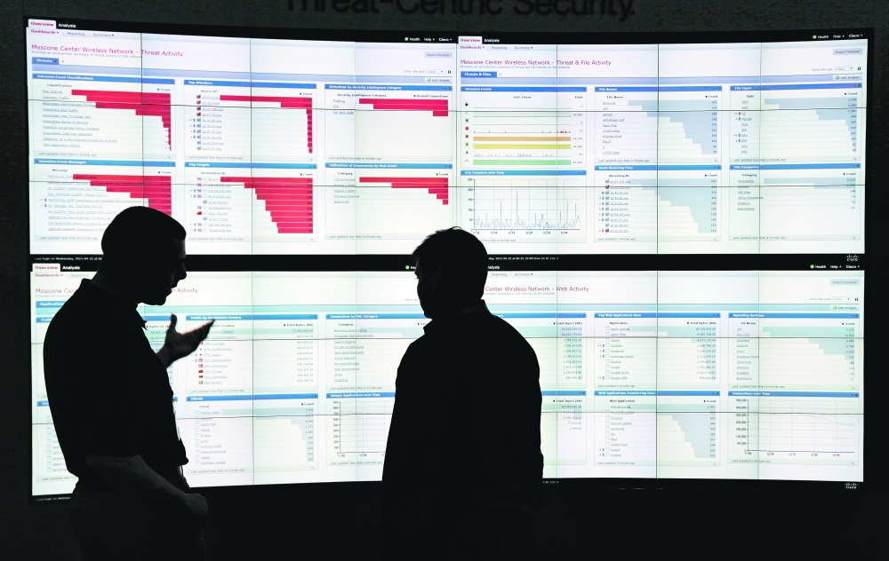 نظام سيسكو يعرض رسومات بيانية لحركة مرور لاسلكية مباشرة خلال مؤتمر في سان فرانسيسكو (أرشيفية)