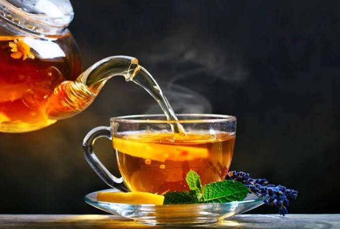 قاتل صامت.. لماذا يمنع شرب الشاي مباشرة بعد الإفطار؟