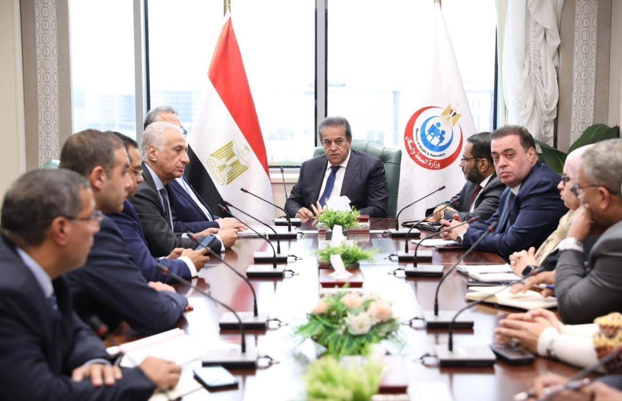 مصر تبدأ خطوات نشر الروبوت الجراحي في المستشفيات