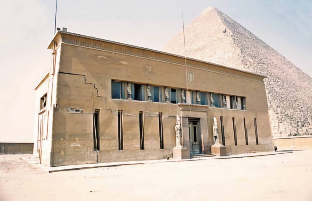 ترميم استراحة الملك فاروق بمنطقة الأهرامات