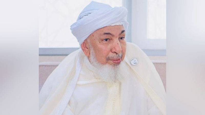 عبدالله بن بيه يدعو أفراد المجتمع ومؤسساته إلى دعم حملة «حد الحياة»