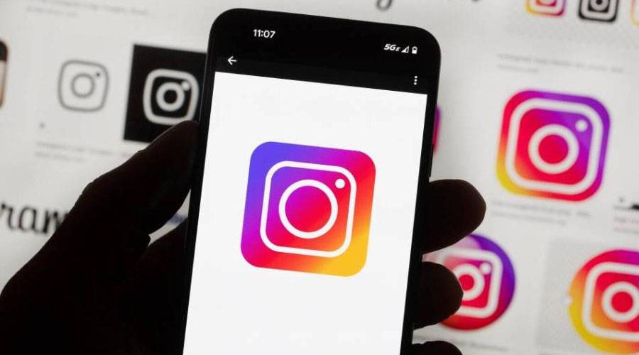 «إنستغرام» تعزز أدوات رقابة الأهل