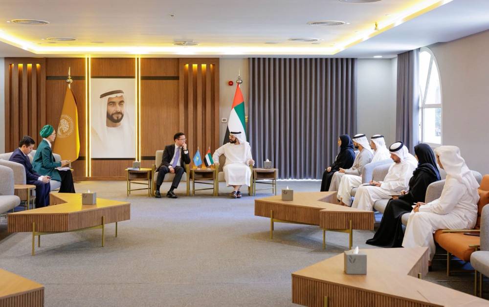 جامعة محمد بن زايد تبحث شراكات أكاديمية مع كازاخستان