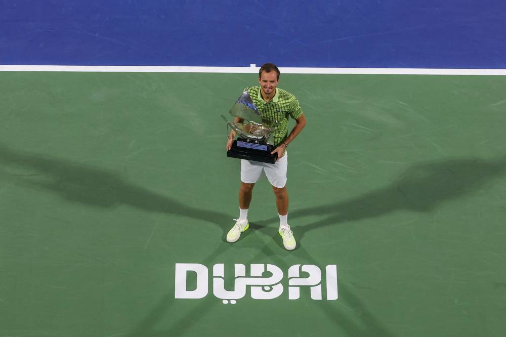 دانييل ميدفيديف بطل «تنس دبي» للمرة الثانية